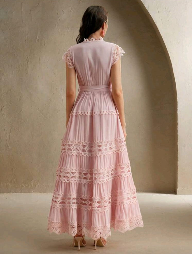 Elegant Lace Tiered Maxi Dress – Soft Pink